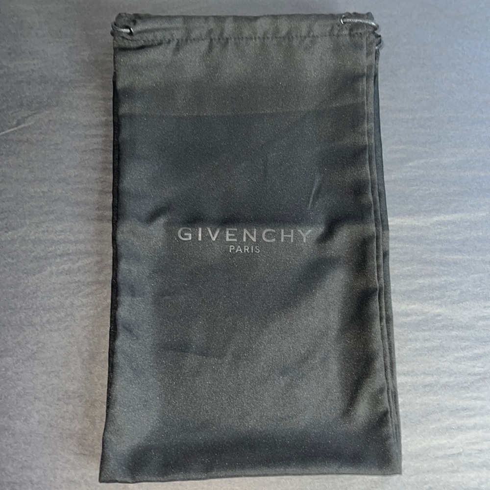 💯 AUTHENTIC GIVENCHY DUST BAG